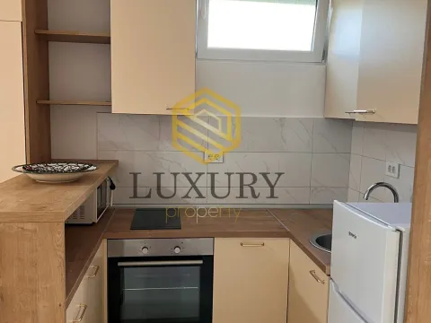 Izdavanje, garsonjera, 33m², City Kvart, Podgorica - image 6