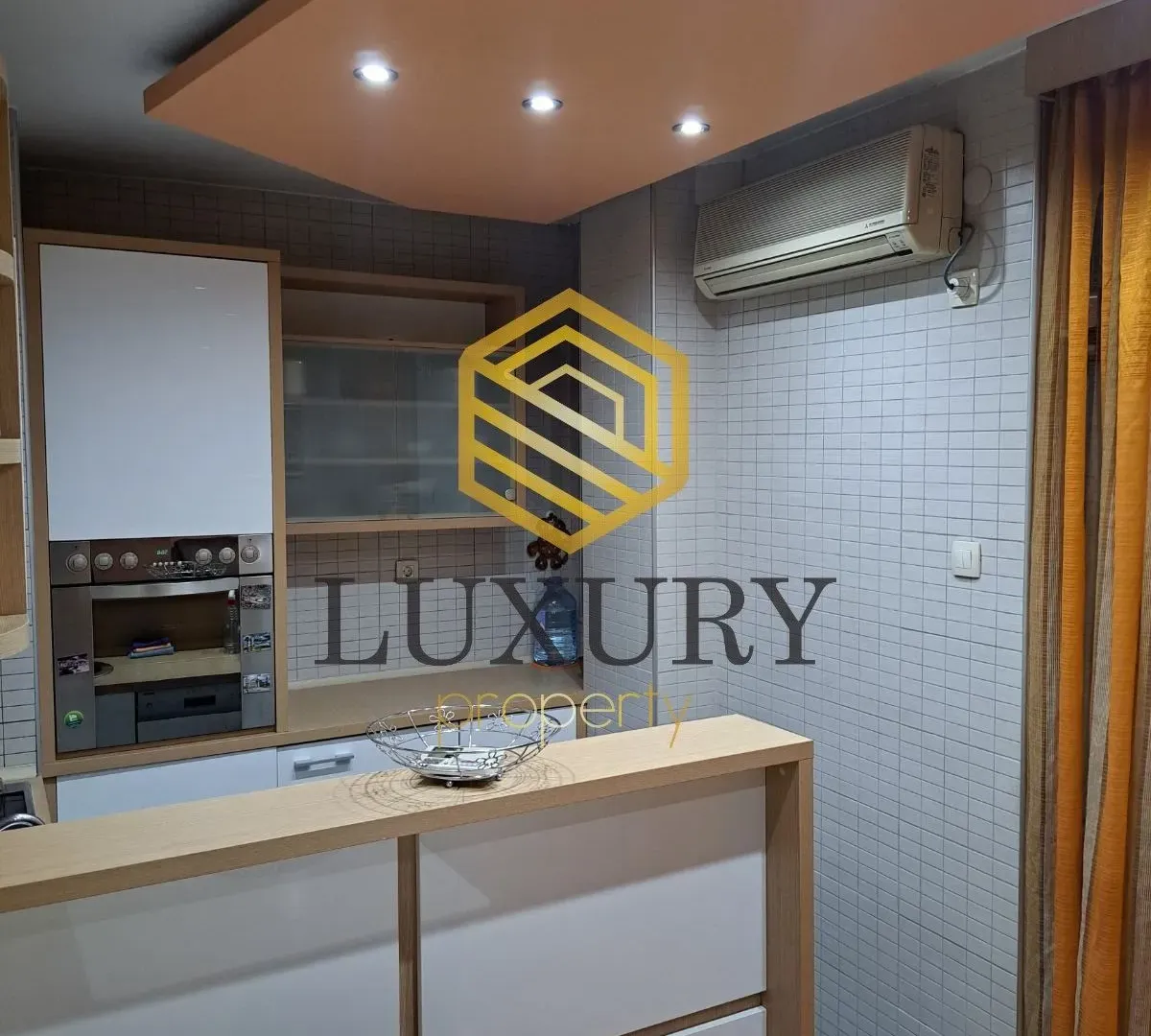 Izdavanje, jednosoban stan, 63m², Blok 6, Podgorica