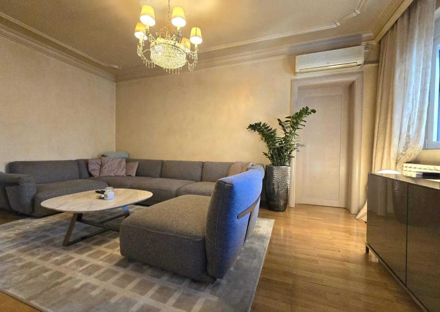 Prodaja, trosoban stan, 103m², Centar, Podgorica