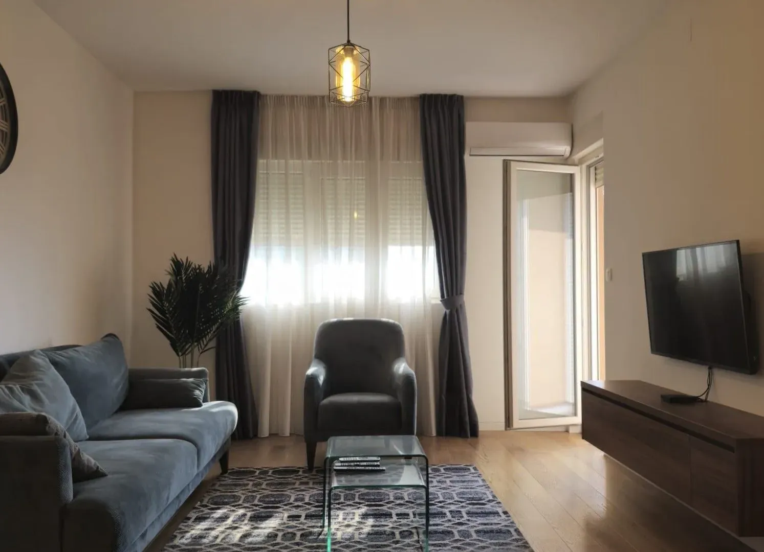 Rent, one bedroom apartment, 54m², Central Point, Podgorica