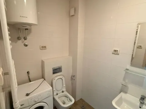Rent, two bedroom apartment, 68m², City Kvart, Podgorica - image 10