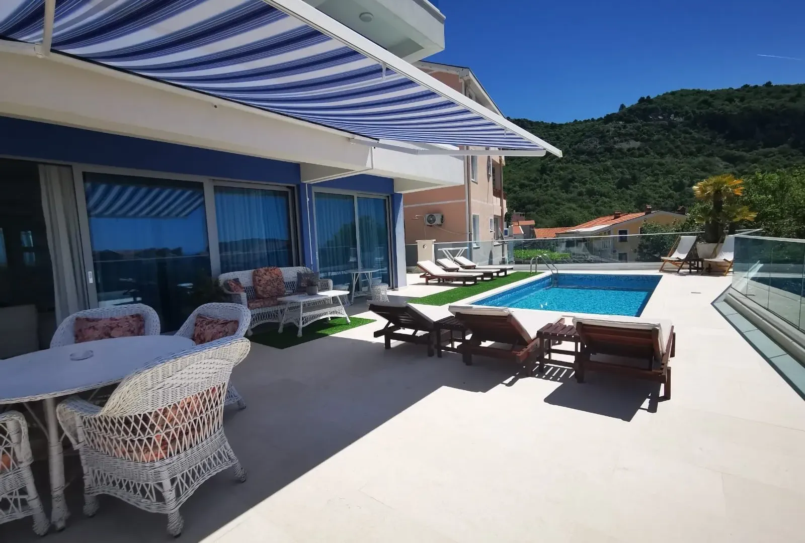 Sale, house, 329m², Centar, Budva