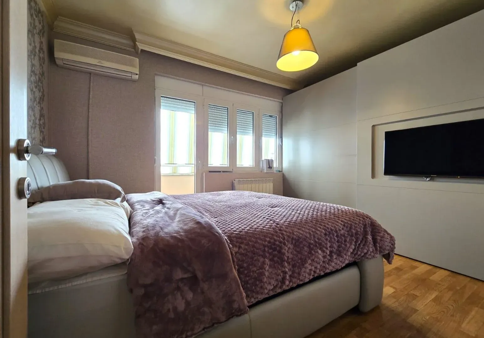 Prodaja, trosoban stan, 103m², Centar, Podgorica