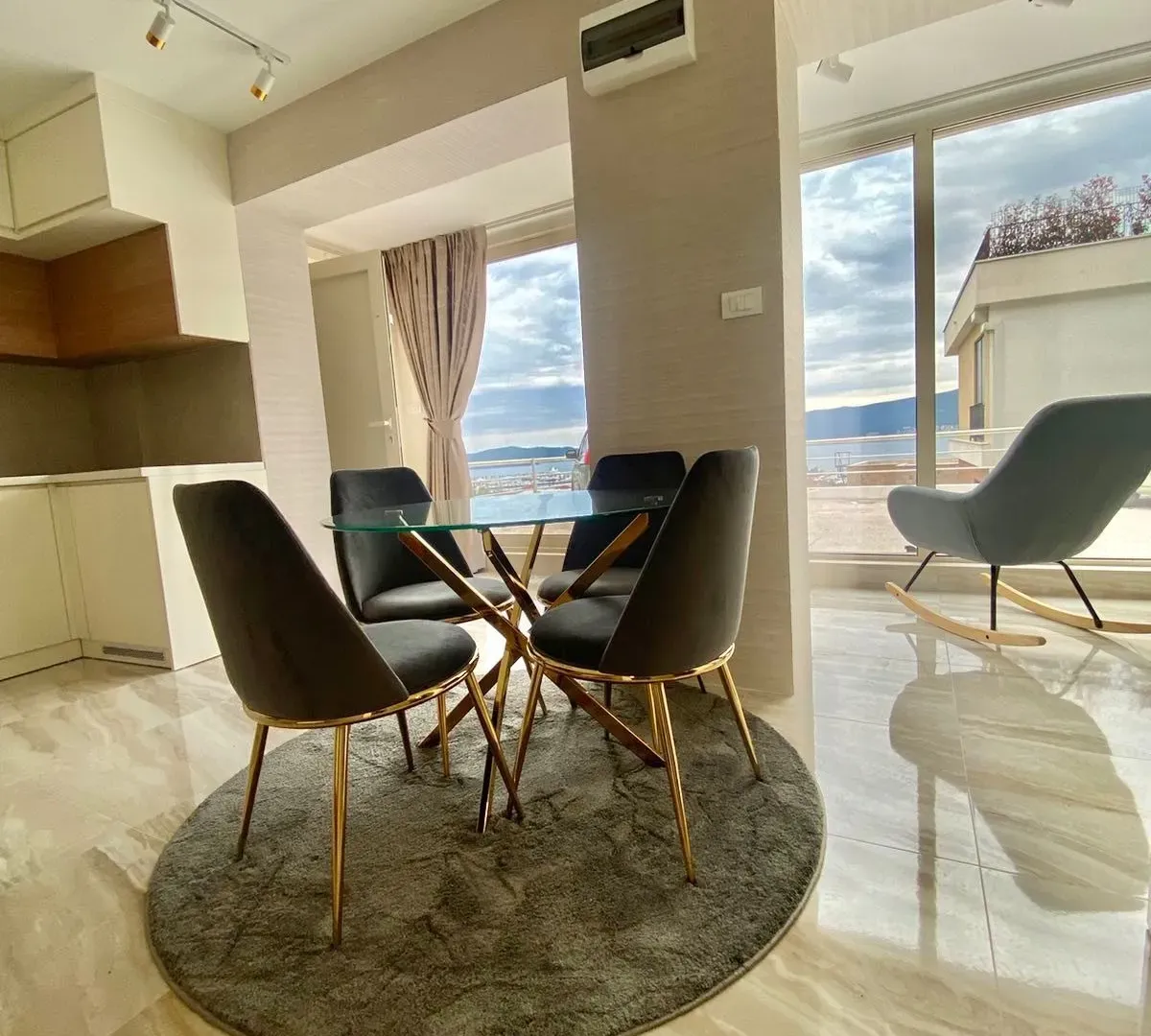 Prodaja, jednosoban stan, 43m², Donja Lastva, Tivat