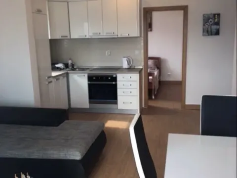Rent, one bedroom apartment, 40m², Bijela, Herceg Novi - image 3