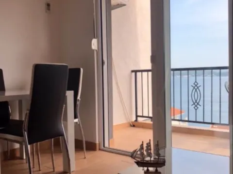 Rent, one bedroom apartment, 40m², Bijela, Herceg Novi - image 5