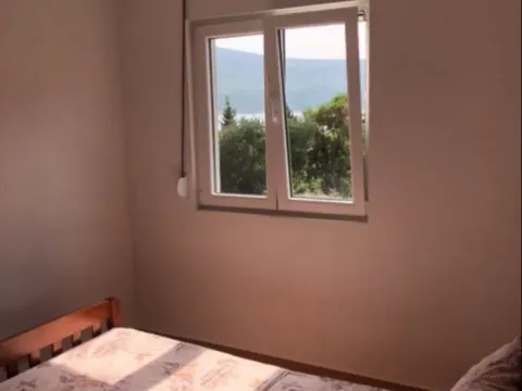 Rent, one bedroom apartment, 40m², Bijela, Herceg Novi - image 10