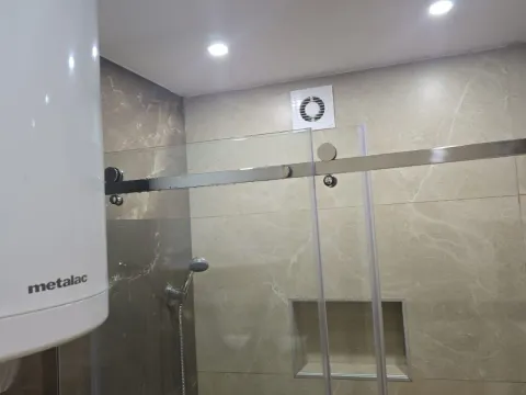 Izdavanje, jednosoban stan, 45m², Stari Aerodrom, Podgorica - image 4