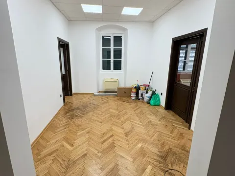 Rent, office space, 55m², Stari Grad Kotor, Kotor - image 5