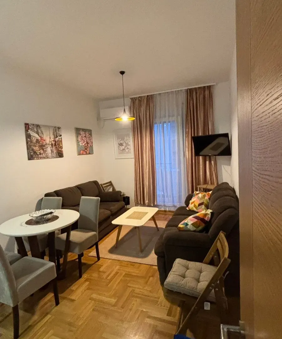 Rent, one bedroom apartment, 50m², Kava, Tivat