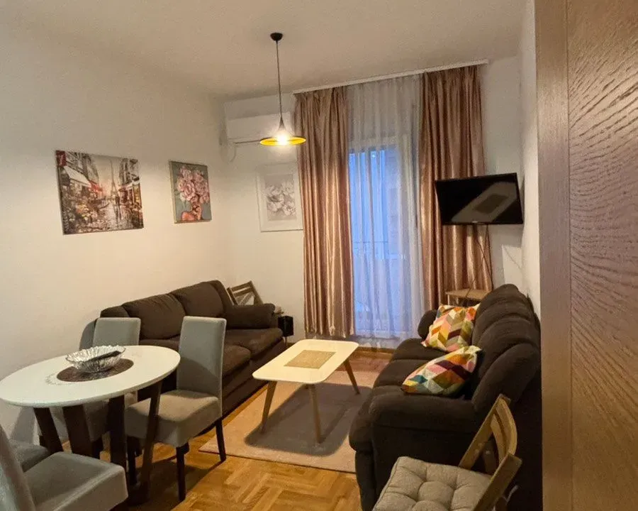 Rent, one bedroom apartment, 50m², Kava, Tivat