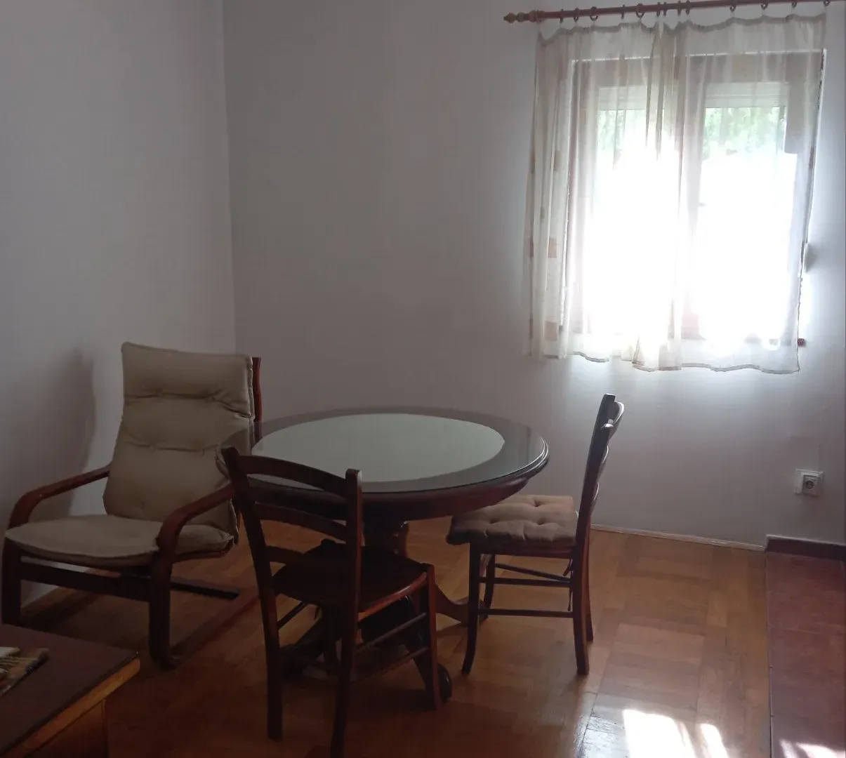 Prodaja, trosoban stan, 84m², Gintaš, Podgorica