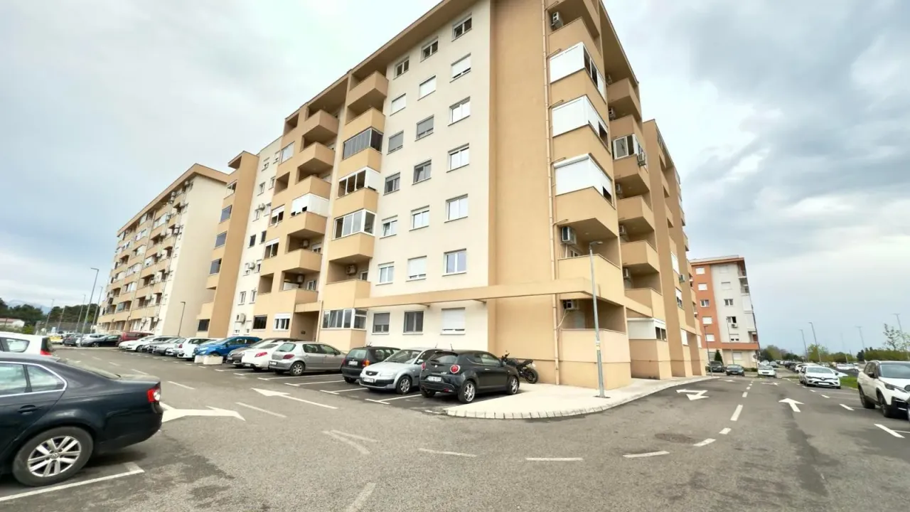 Rent, one bedroom apartment, 40m², Tuški Put, Podgorica