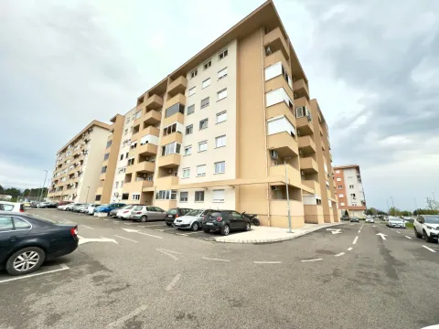 Rent, one bedroom apartment, 40m², Tuški Put, Podgorica - image 1