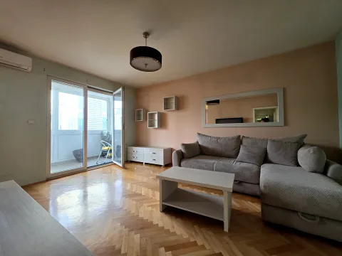 Prodaja, jednosoban stan, 52m², Centar, Podgorica - image 3