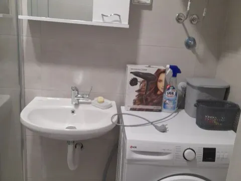 Izdavanje, jednosoban stan, 38m², Zabjelo, Podgorica - image 5