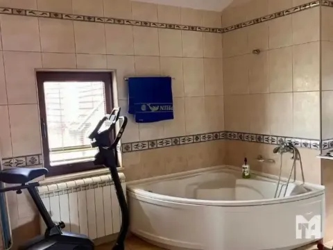 Rent, house, 270m², Zagorič, Podgorica - image 2