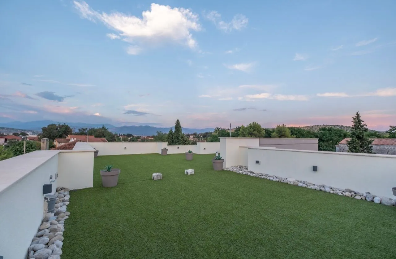 Rent, house, 180m², Donja Gorica, Podgorica