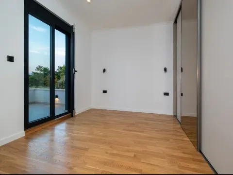 Rent, house, 180m², Donja Gorica, Podgorica - image 12