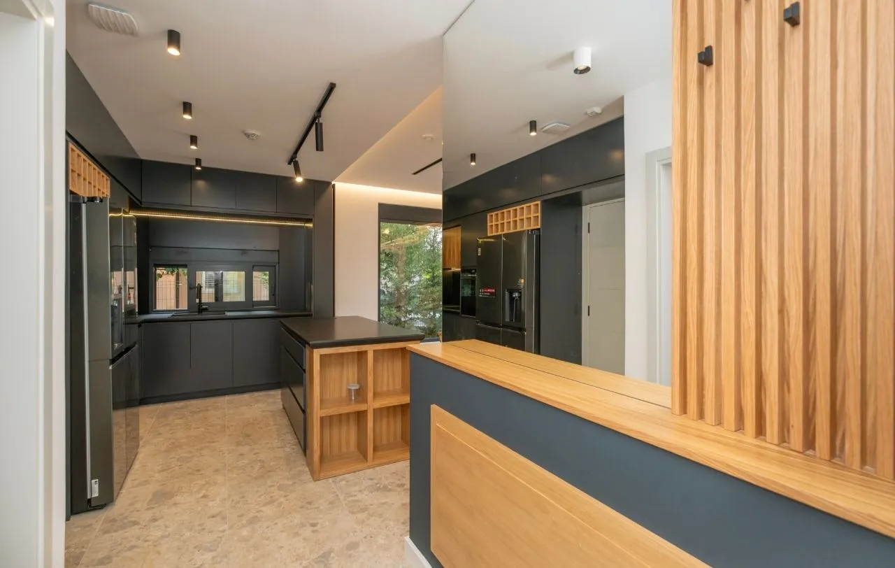 Rent, house, 180m², Donja Gorica, Podgorica