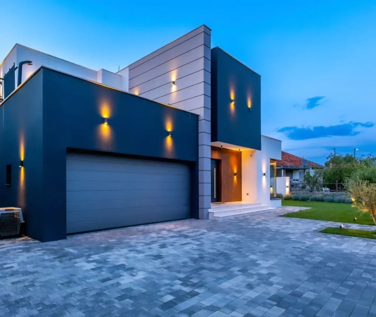 Rent, house, 180m², Donja Gorica, Podgorica