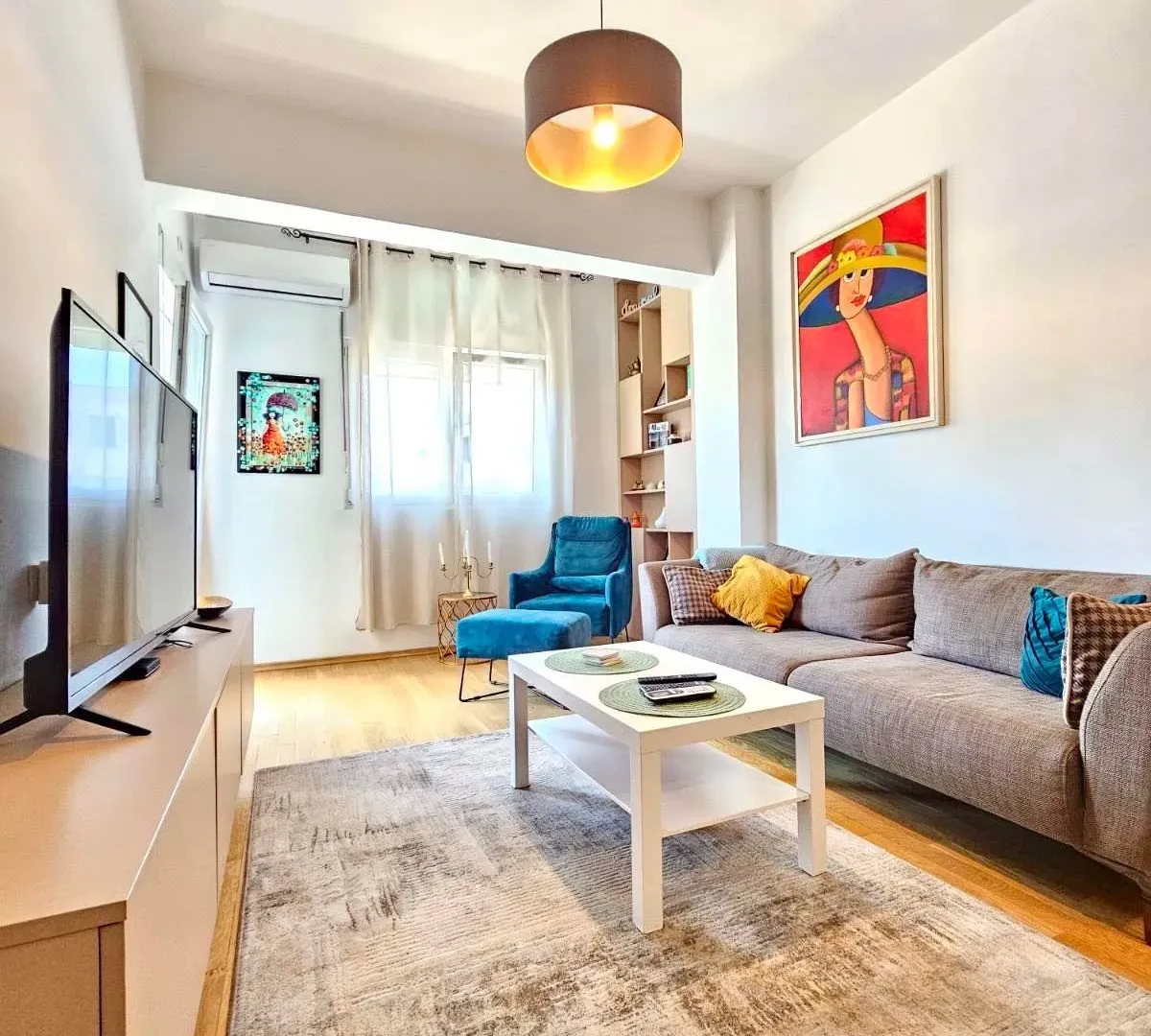 Rent, one bedroom apartment, 45m², Blok 6, Podgorica