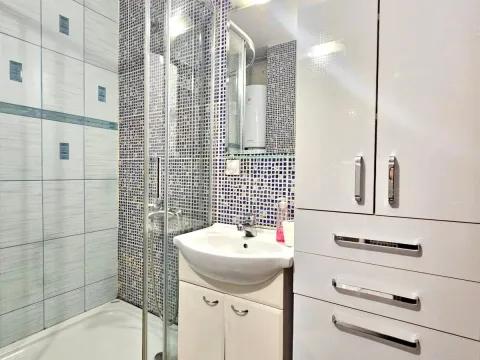 Prodaja, dvosoban stan, 69m², Gintaš, Podgorica - image 10