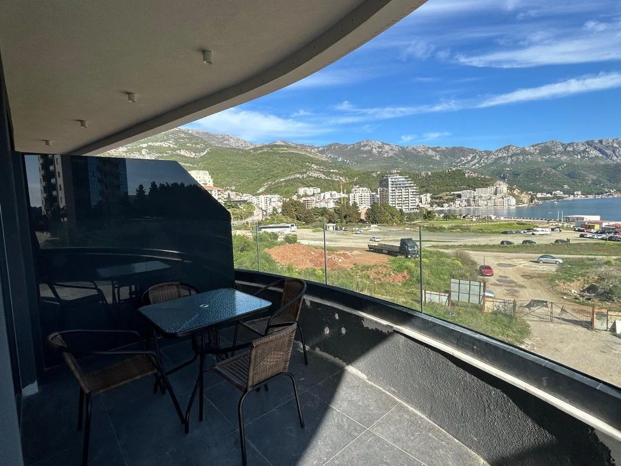 Prodaja, dvosoban stan, 71m², Bečići, Budva
