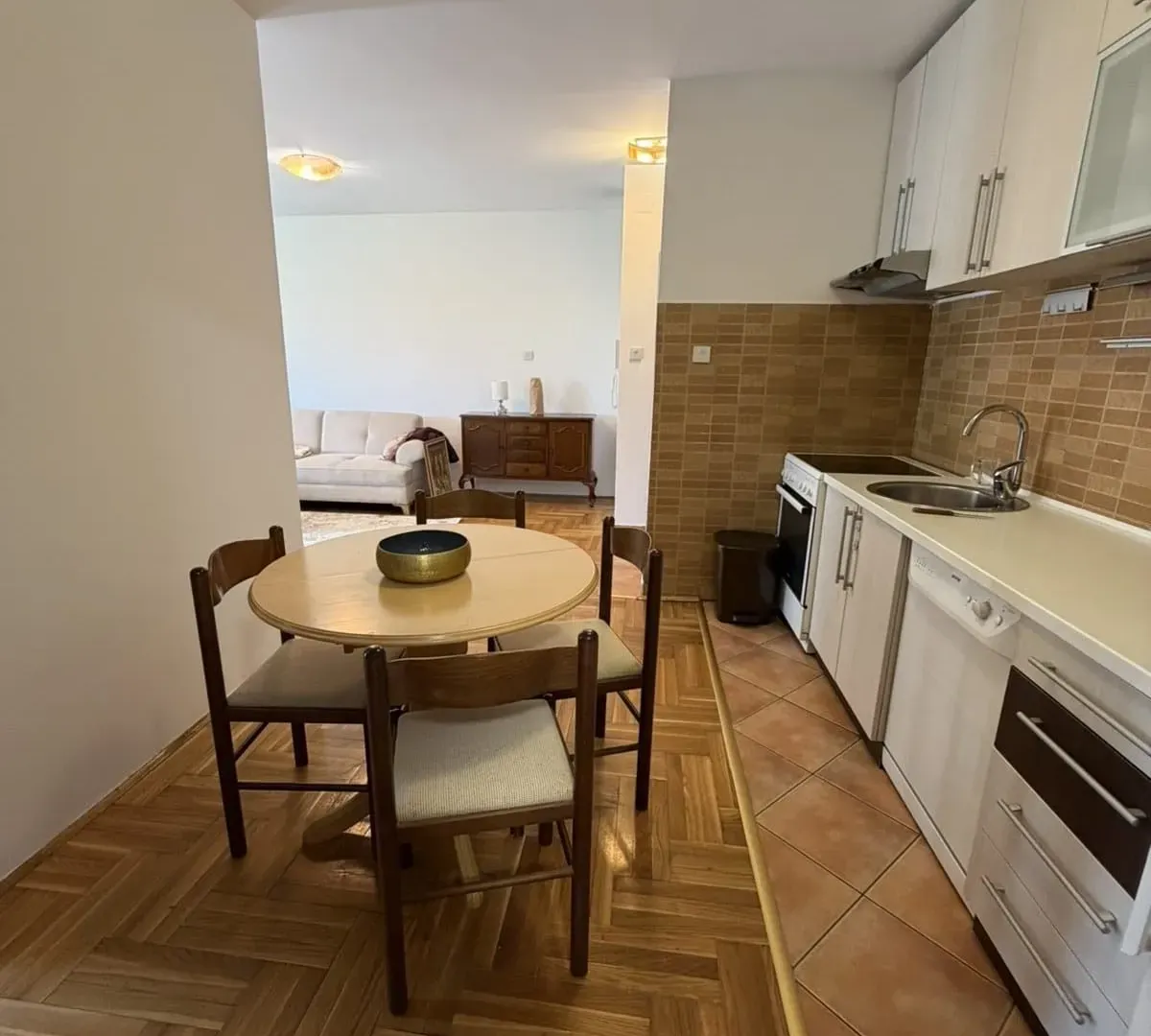 Rent, two bedroom apartment, 60m², Podgorica, Crna Gora