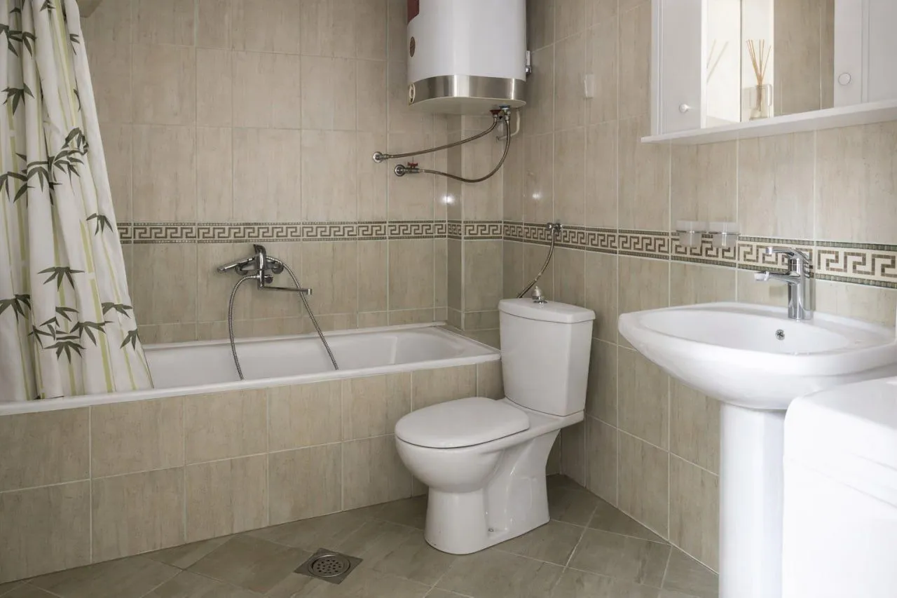 Sale, house, 240m², Šušanj, Bar