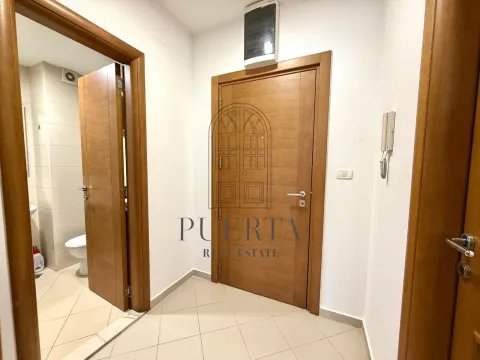 Rent, one bedroom apartment, 40m², Pobrežje, Podgorica - image 14