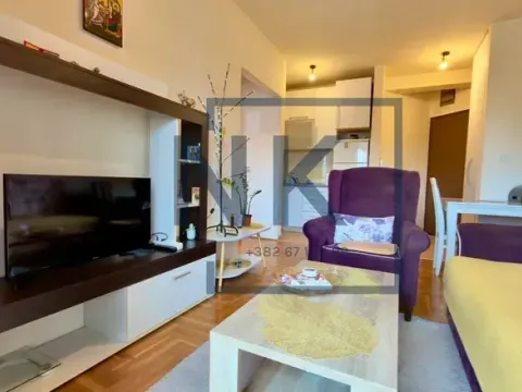 Prodaja, jednosoban stan, 35m², Stari Aerodrom, Podgorica - image 1