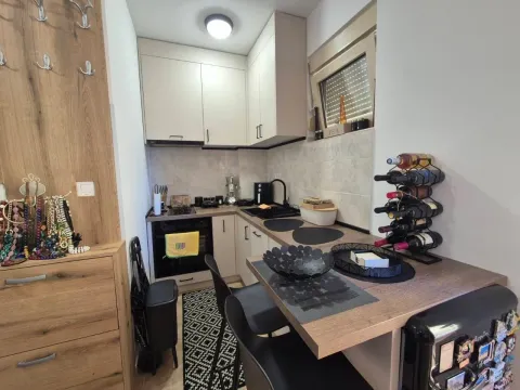 Prodaja, garsonjera, 22m², Bulevar, Budva - image 11