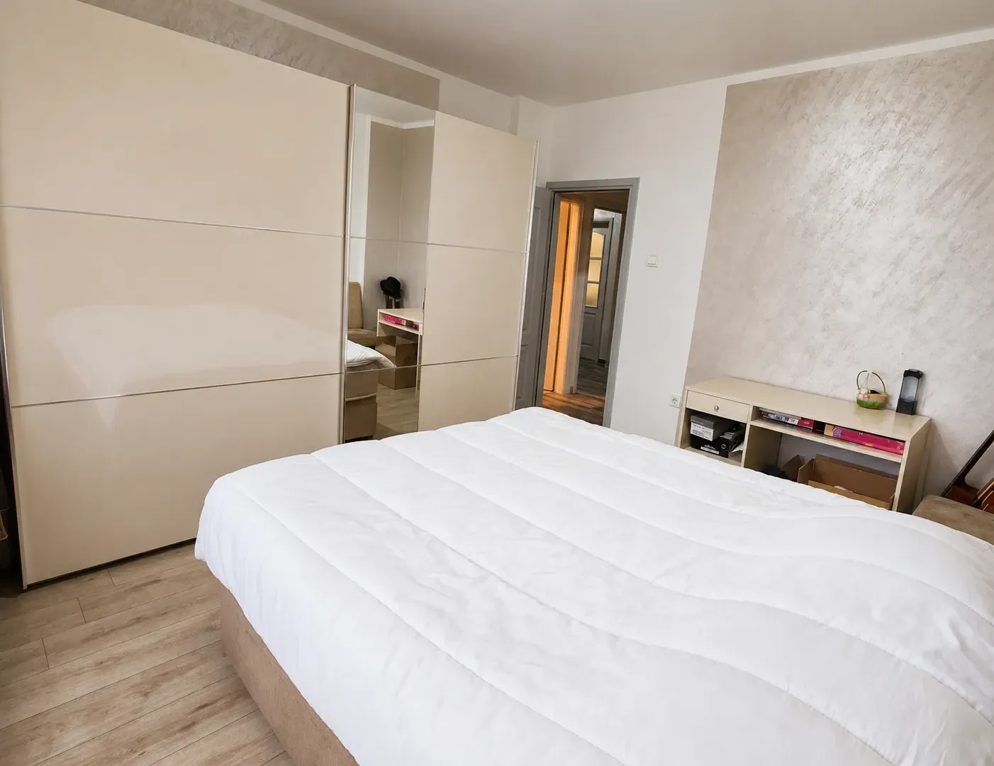 Rent, three bedroom apartment, 100m², Pejton, Podgorica