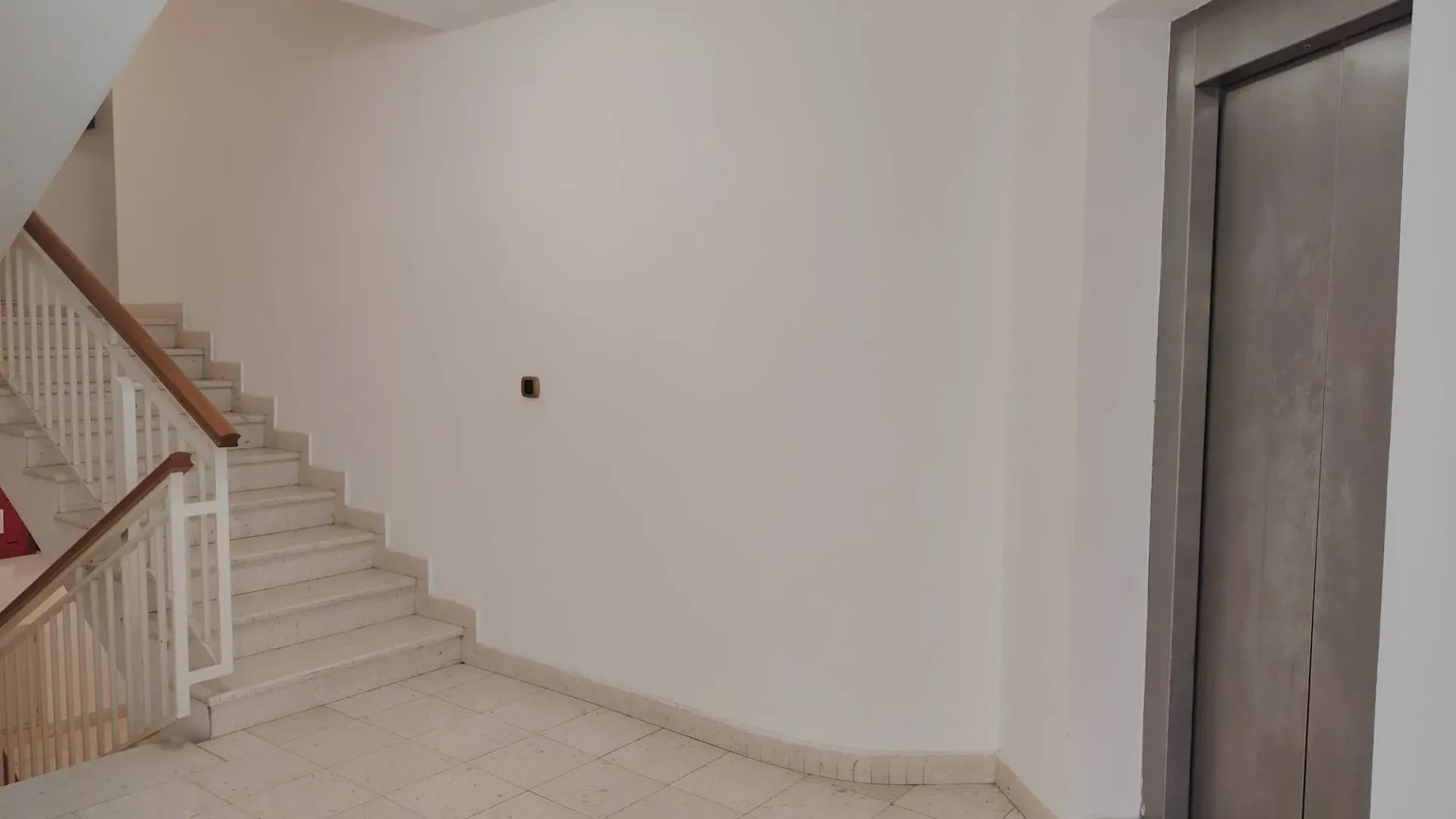 Sale, two bedroom apartment, 79m², Petrovac, Budva