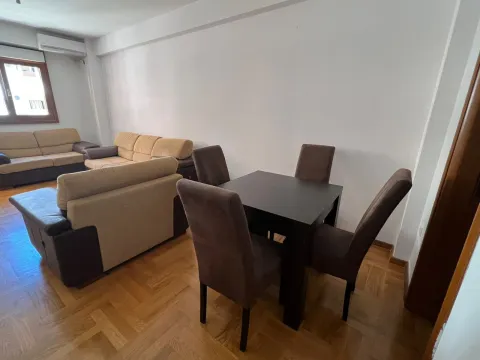 Izdavanje, jednosoban stan, 55m², Rozino, Budva - image 2