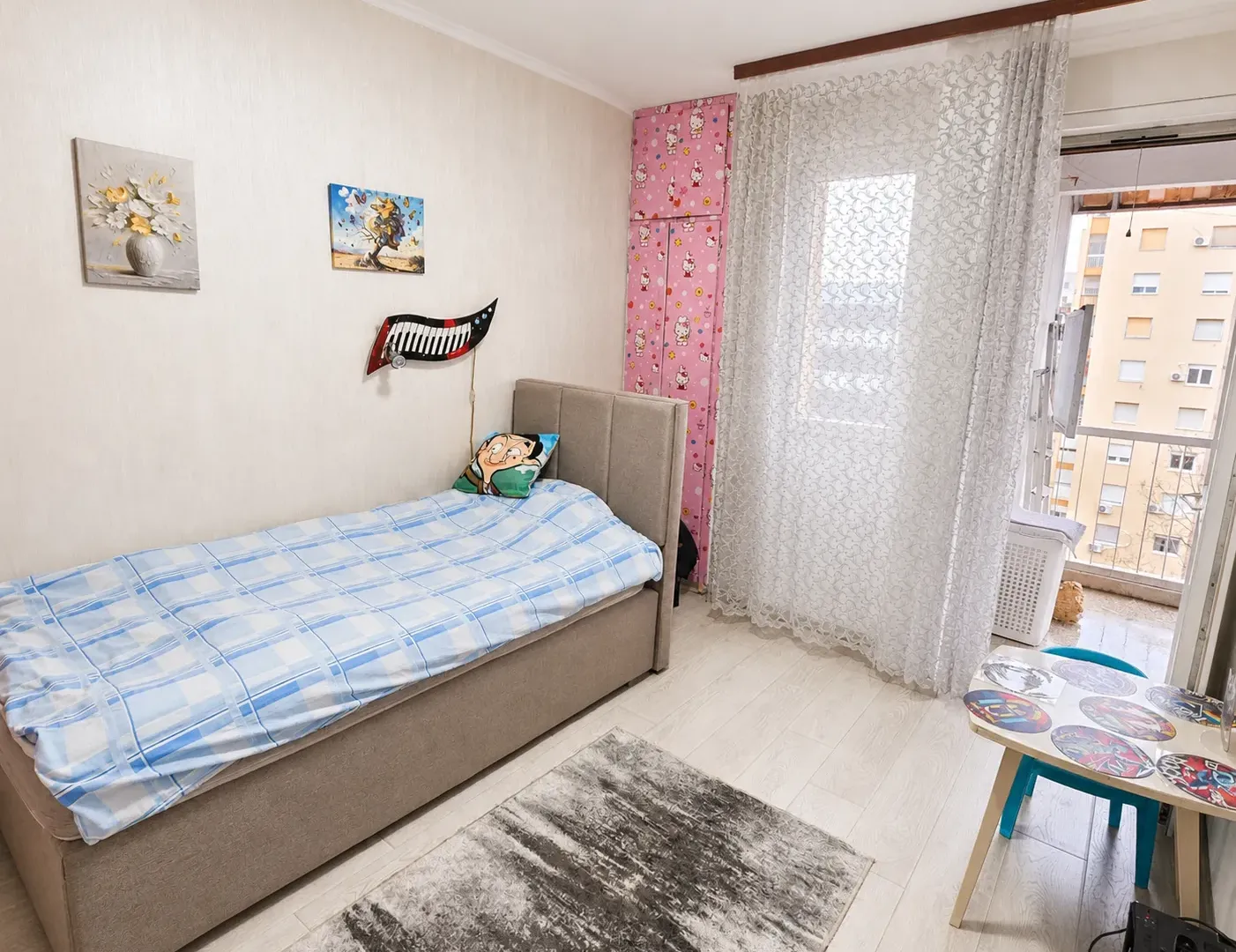 Rent, three bedroom apartment, 100m², Pejton, Podgorica