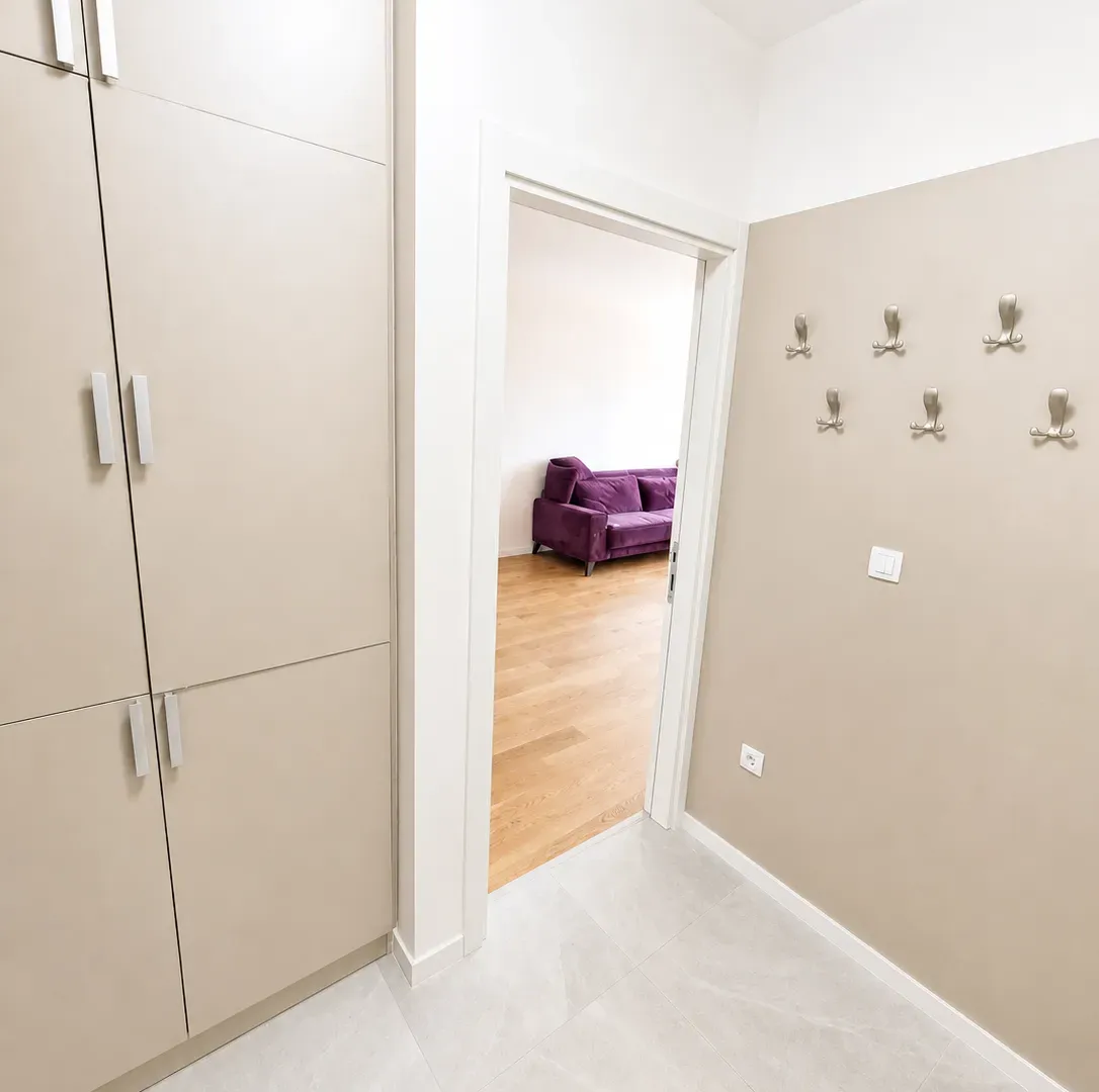 Rent, two bedroom apartment, 72m², Central Point, Podgorica