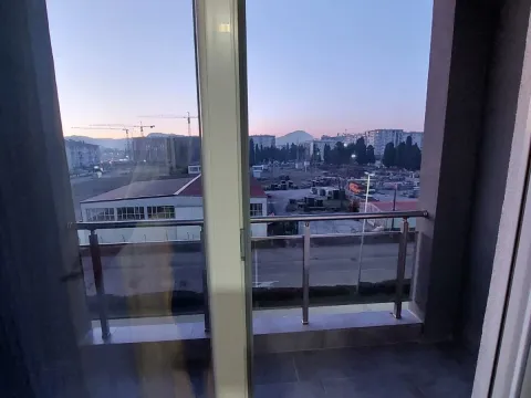 Sale, two bedroom apartment, 74m², Tuški Put, Podgorica - image 2