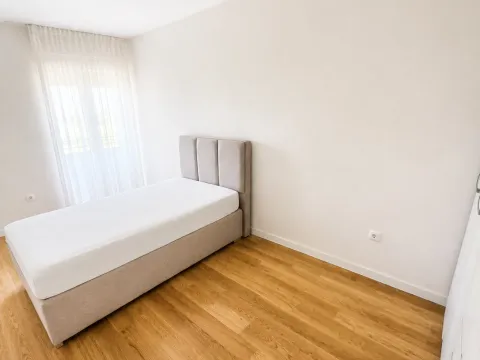 Rent, two bedroom apartment, 72m², Central Point, Podgorica - image 7