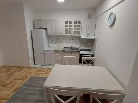 Sale, two bedroom apartment, 74m², Tuški Put, Podgorica - image 5