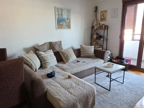 Sale, one bedroom apartment, 45m², Stari Aerodrom, Podgorica - image 2