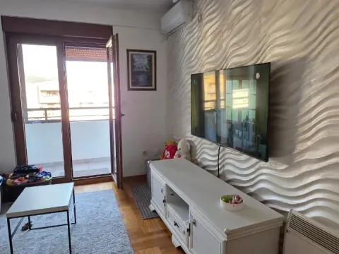 Sale, one bedroom apartment, 45m², Stari Aerodrom, Podgorica - image 6