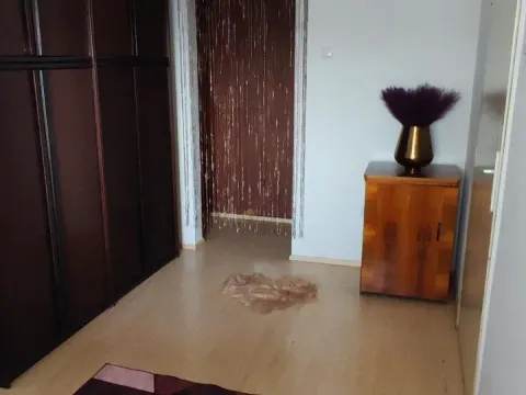 Rent, two bedroom apartment, 53m², Miljakovac, Rakovica - image 4