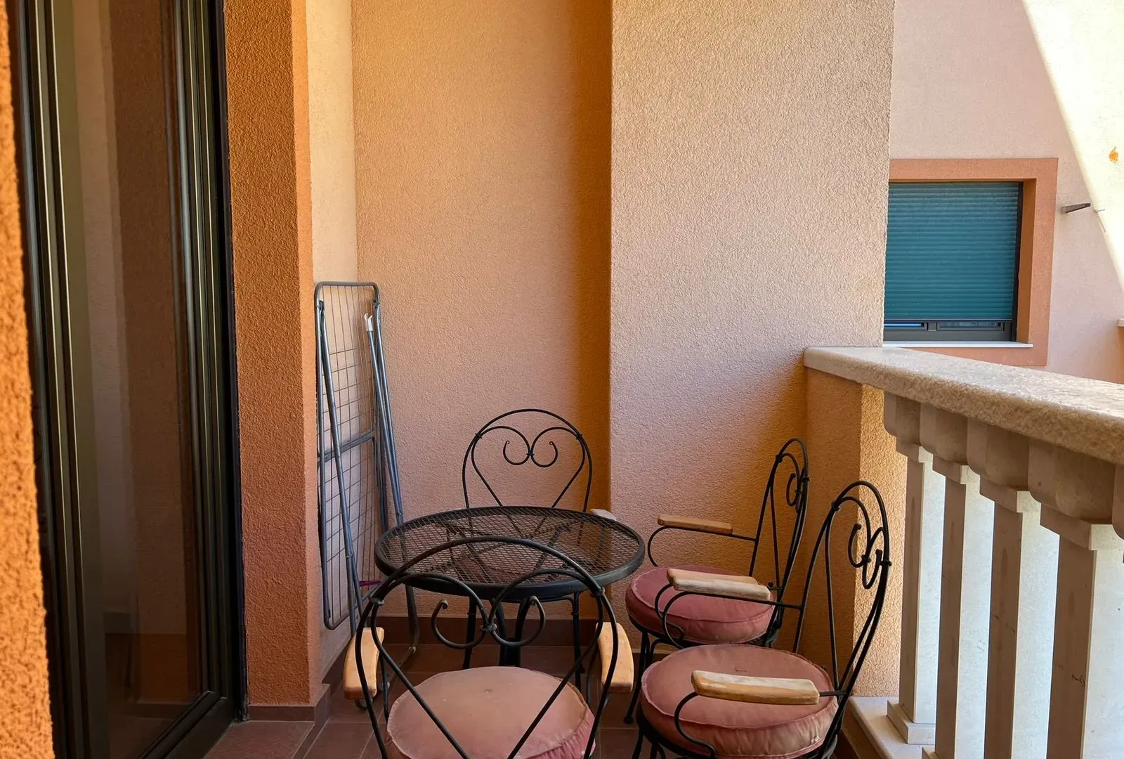Rent, one bedroom apartment, 55m², Rozino, Budva
