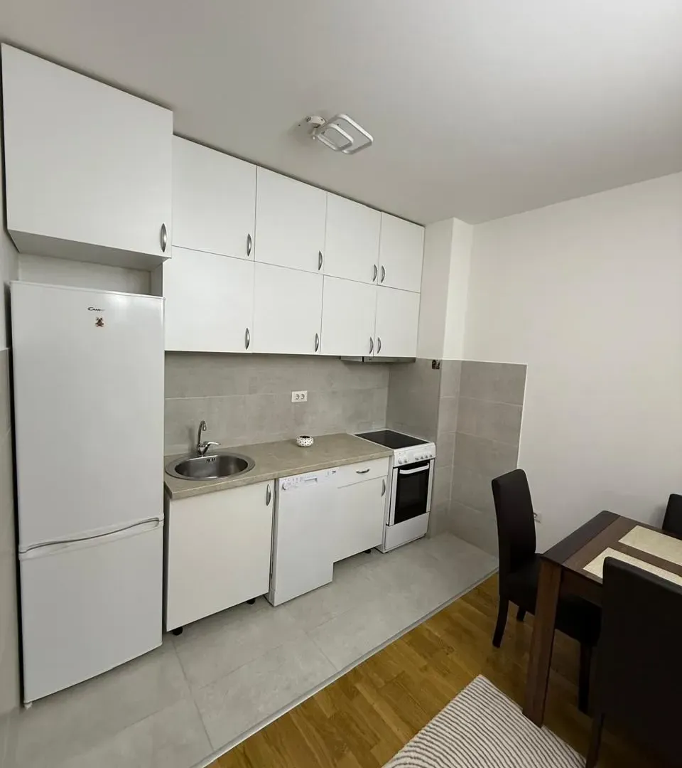 Prodaja, jednosoban stan, 45m², Stari Aerodrom, Podgorica