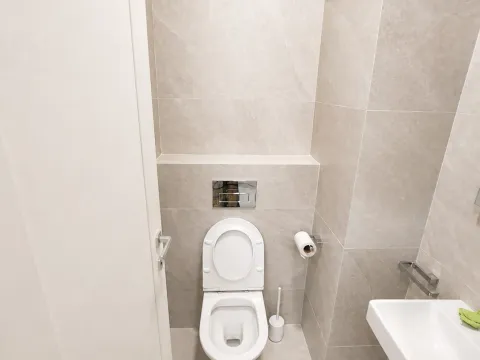 Rent, two bedroom apartment, 72m², Central Point, Podgorica - image 9