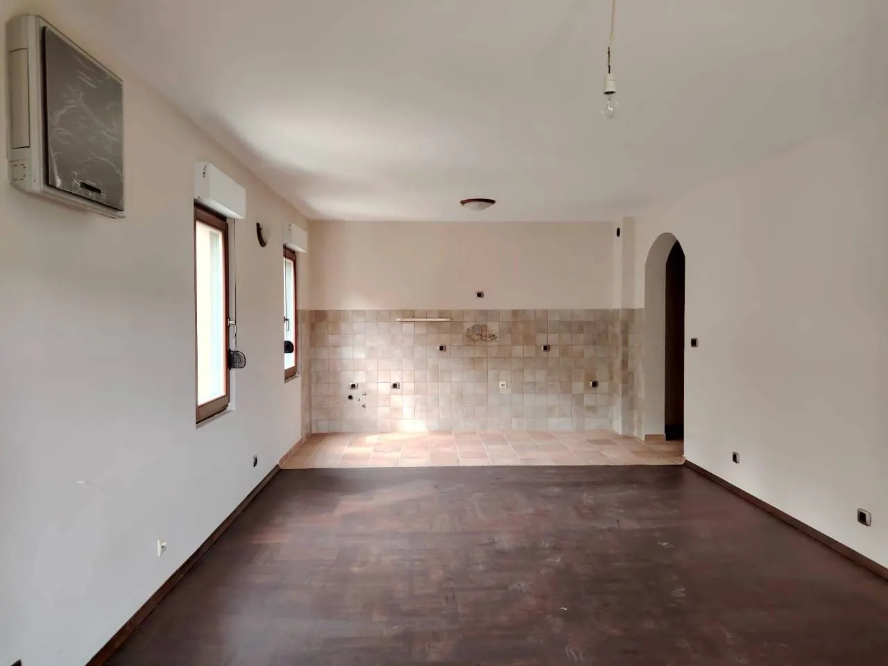 Sale, two bedroom apartment, 79m², Petrovac, Budva