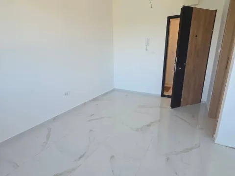 Prodaja, garsonjera, 24m², Radanovići, Kotor - image 3