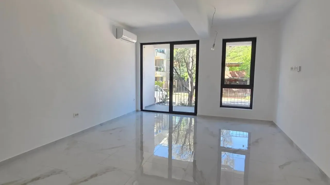 Sale, studio apartment, 32m², Radanovići, Kotor